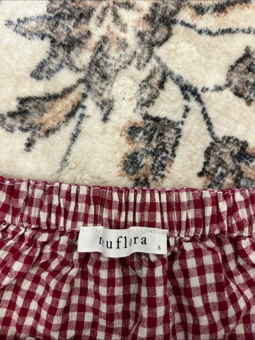 Red Gingham Ruffled Tank Top - Picture 2 of 4